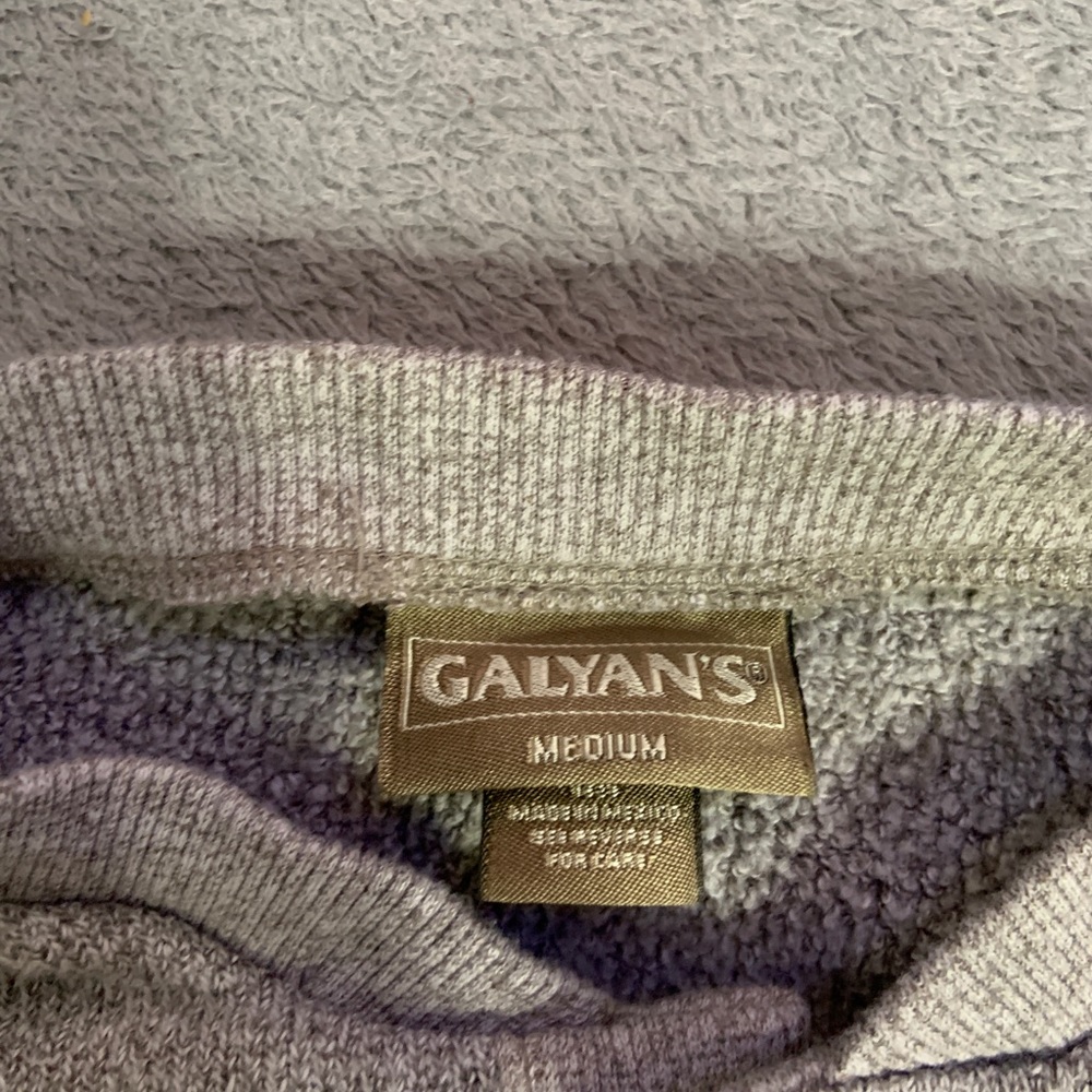 Galyans Three Button Sweater - Picture 3 of 3